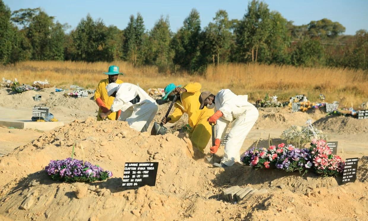 Covid-Funeral-Harare.jpg